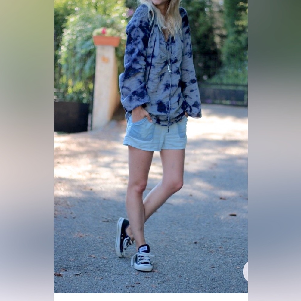 Converse, black canvas sneakers